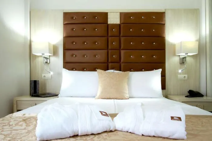 Moon Dreams Torremolinos - Adults Recommended Hotel