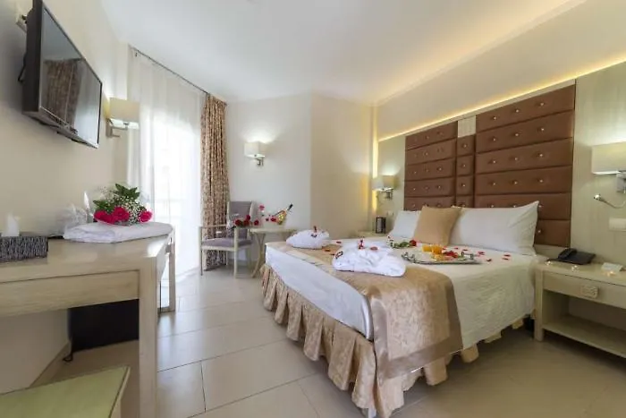 Moon Dreams Torremolinos - Adults Recommended Hotel